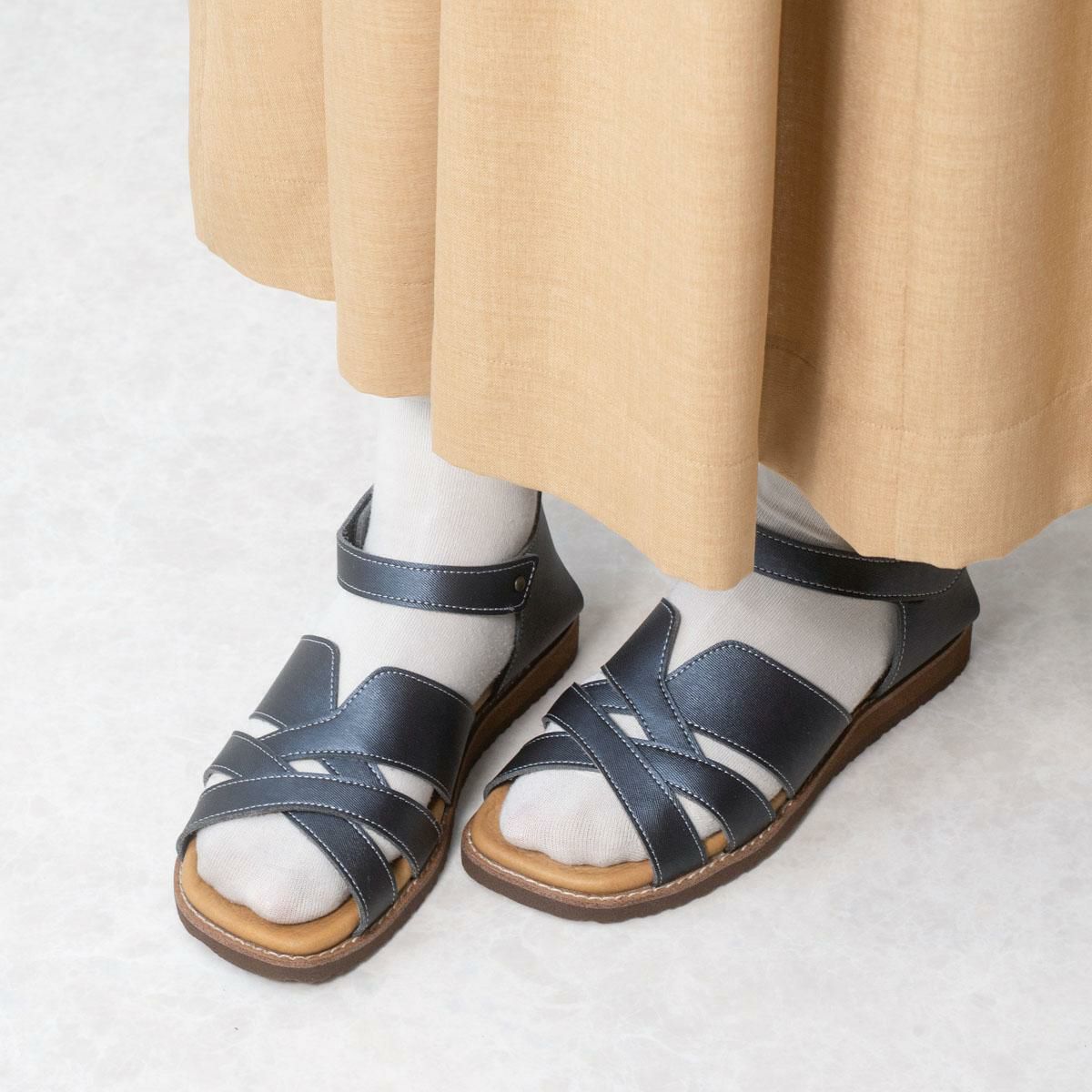 サンダル レディース 歩きやすい 痛くない クロス ストラップ マジック